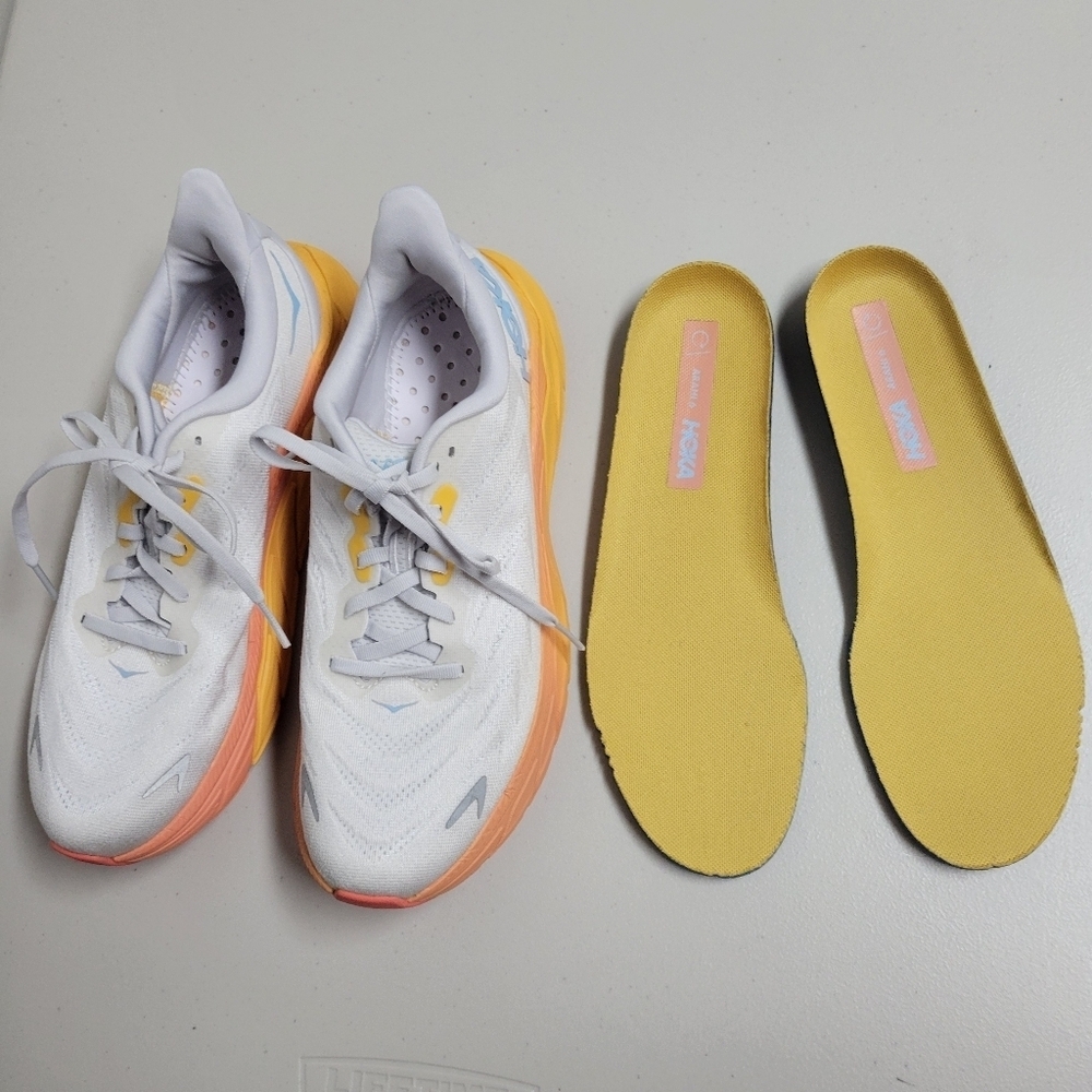 Hoka One One Arahi Nimbus Nube/ Blanco 9.5B. - Picture 6 of 11
